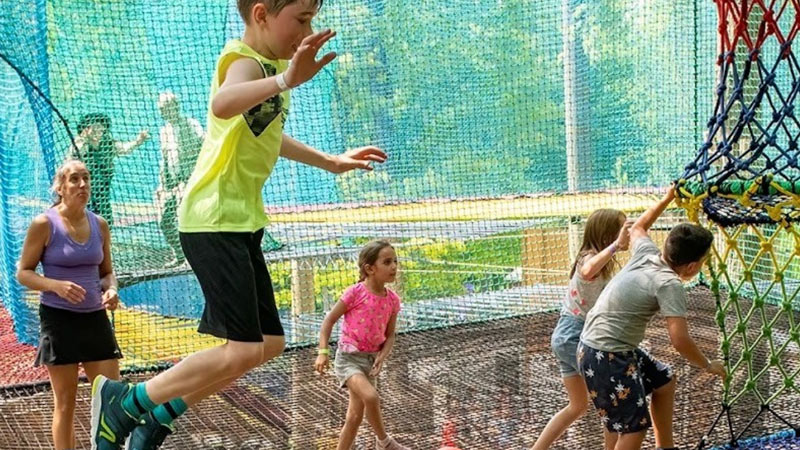 Découvrez l'activité Parcabout et ses filets suspendus